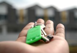 Zvažujete koupi vlastního bytu nebo domu? Nevěřte všemu, co se o hypotékách říká
